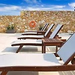 Luxurious Maisonette With Pool & Hot Tub In * 沙拉