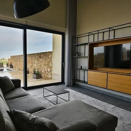 Luxurious Maisonette With Pool & Hot Tub In Daire *