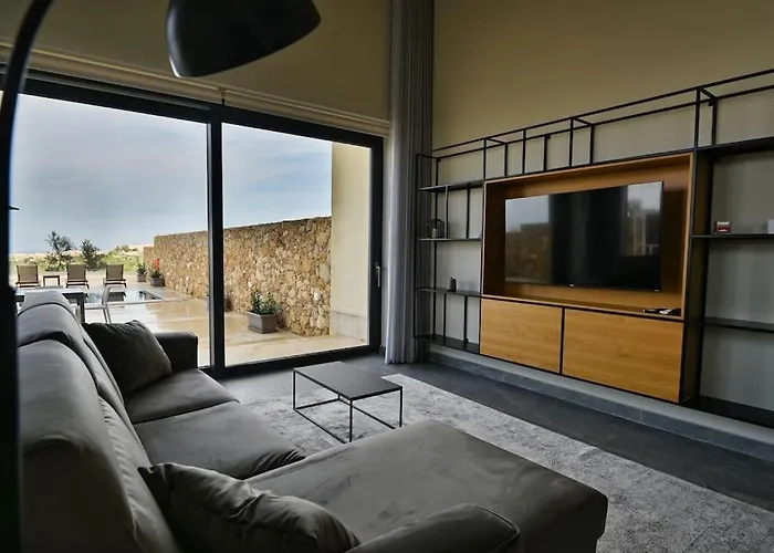 Luxurious Maisonette With Pool & Hot Tub In Appartamento *