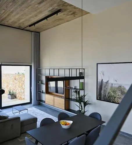 Luxurious Maisonette With Pool & Hot Tub In * Xagħra