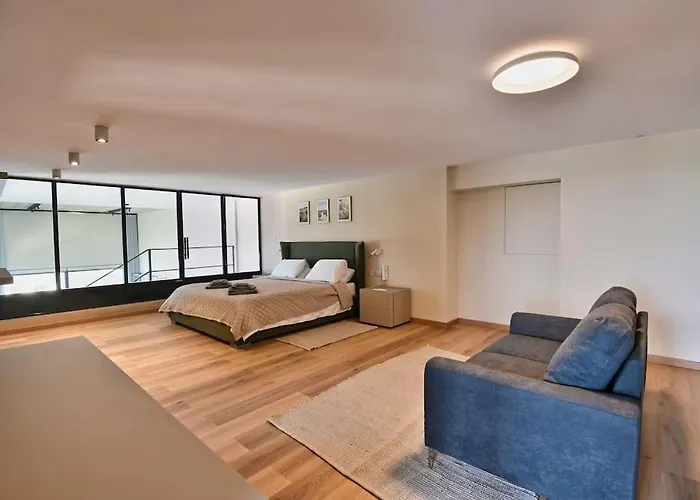 Luxurious Maisonette With Pool & Hot Tub In Appartamento