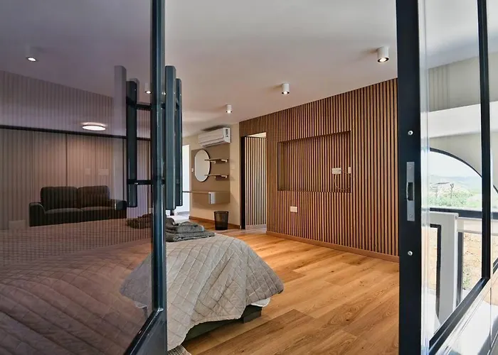 Appartamento Luxurious Maisonette With Pool & Hot Tub In Xagħra