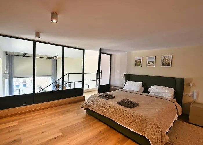 Appartamento Luxurious Maisonette With Pool & Hot Tub In Xagħra