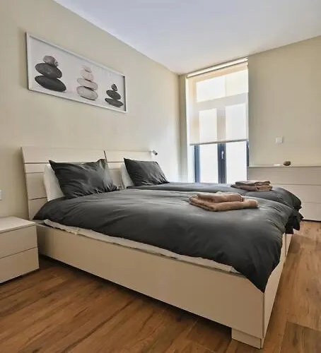 Luxurious Maisonette With Pool & Hot Tub In Appartamento